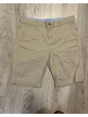 L.L. Bean Beige Flat-Front Cotton Shorts Womens size 8